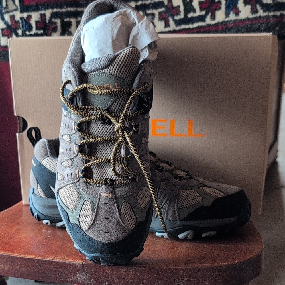 Merrell Men's Brown Hiking Shoes